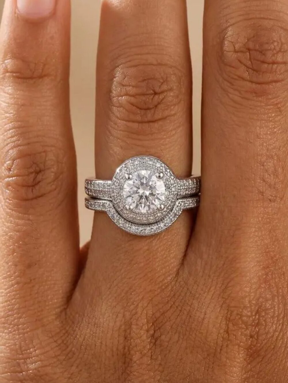 NEW 18k White Gold Round Circle Diamond Ring Band Set of 2 Rings